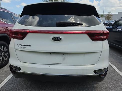 Used 2020 Kia Sportage LX FWD image 4
