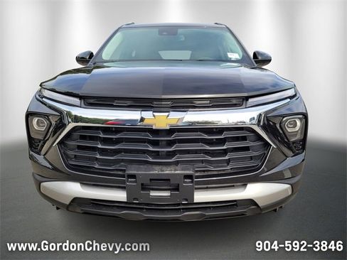 New 2025 Chevrolet TrailBlazer LT w/ Convenience Package image 8