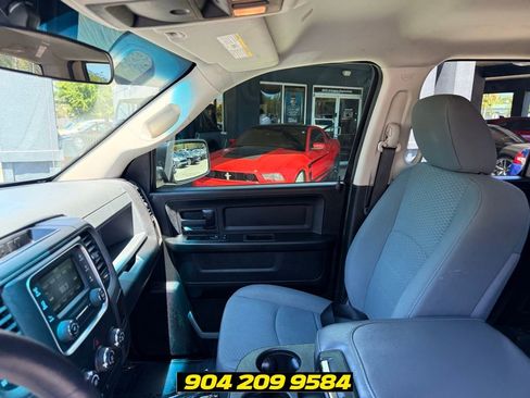Used 2018 RAM 1500 Express w/ Black Ram 1500 Express Group AWD/4WD image 21