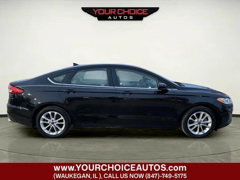 Used 2020 Ford Fusion SE image 6