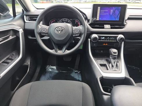 Used 2023 Toyota RAV4 LE FWD image 21
