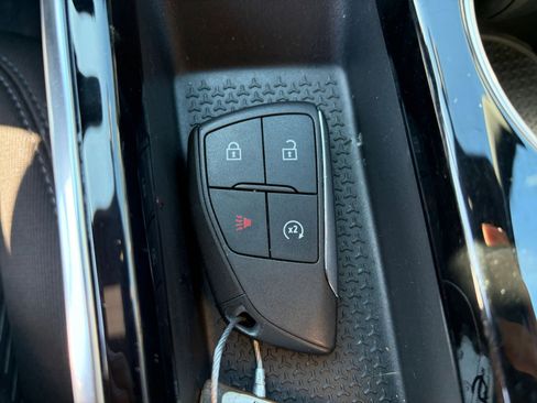 Used 2025 Chevrolet Equinox LT FWD image 21