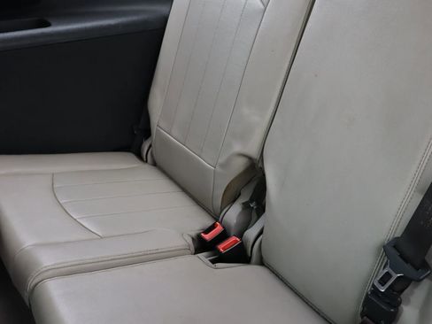 Used 2011 GMC Acadia Denali image 25