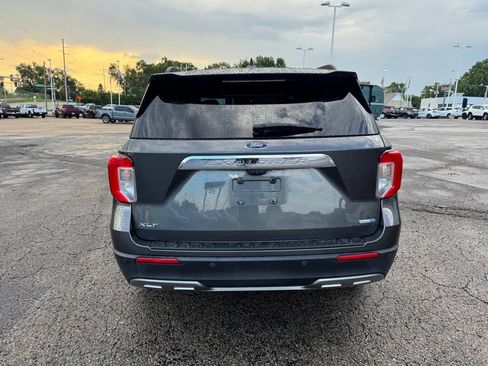 Used 2020 Ford Explorer XLT w/ Equipment Group 202A AWD/4WD image 6