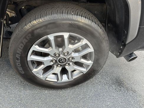 Used 2023 Toyota Tundra 1794 Edition image 32