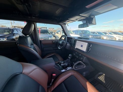 Used 2024 Ford Bronco Outer Banks image 24