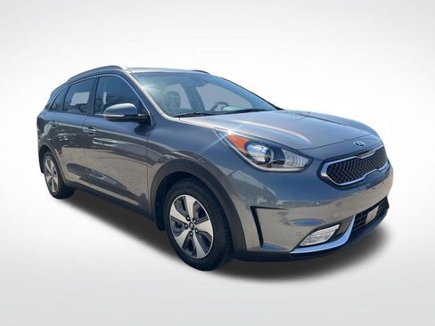Used 2018 Kia Niro EX w/ EX Premium Package image 3