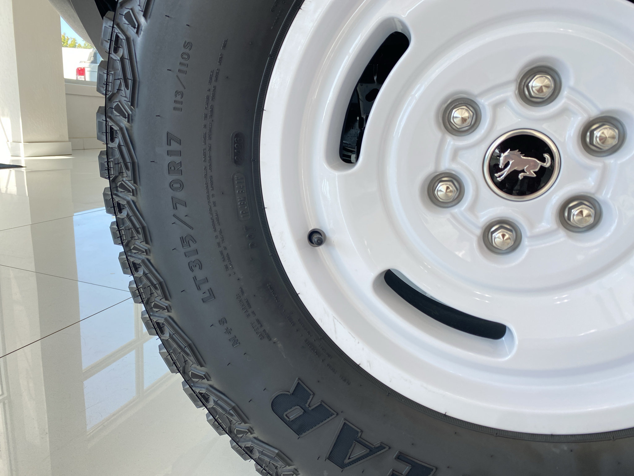 New 2026 Ford Bronco Heritage Edition AWD/4WD image 4