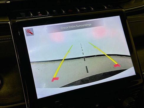 Used 2023 Jeep Grand Cherokee 4WD 4xe image 23