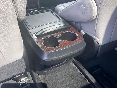 Used 2019 Toyota Sienna Limited Premium FWD image 41