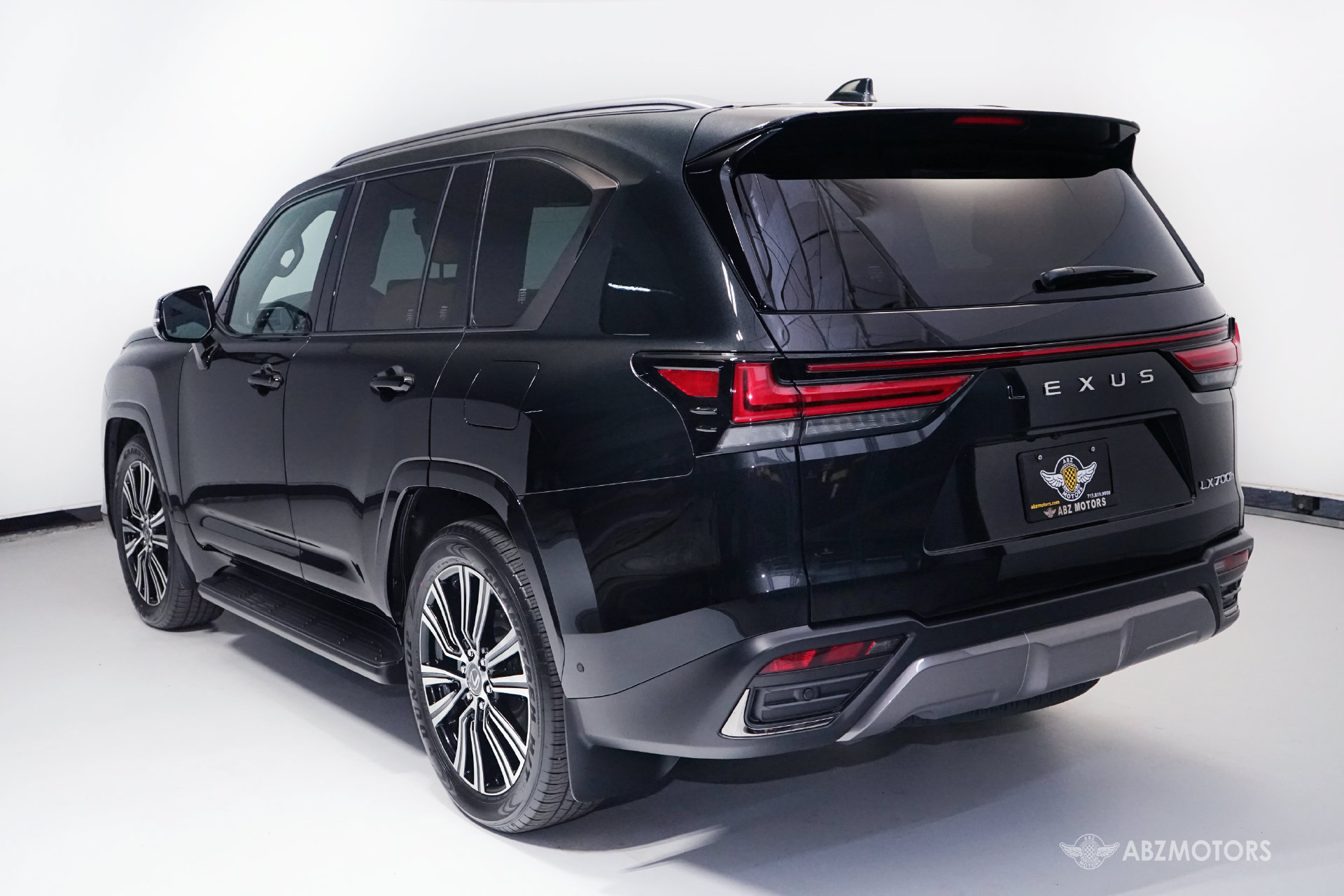 Used 2026 Lexus LX 700h Luxury AWD/4WD image 6