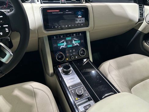 Used 2019 Land Rover Range Rover HSE AWD/4WD image 4