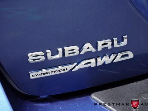Used 2025 Subaru Crosstrek 2.5i Premium AWD/4WD image 4