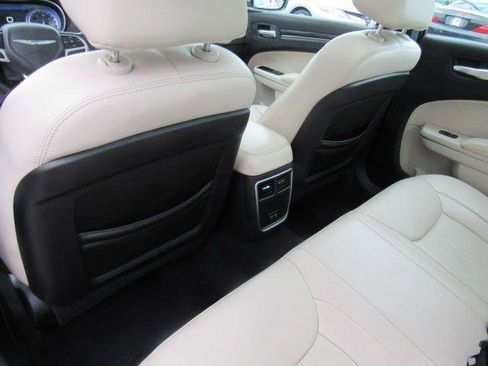 Used 2019 Chrysler 300 Touring L w/ Quick Order Package 22F AWD/4WD image 19