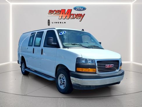 Used 2024 GMC Savana 2500 w/ Driver Convenience Package RWD image 3