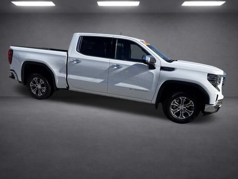 Used 2025 GMC Sierra 1500 SLT RWD image 20