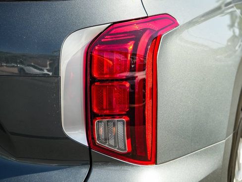 Used 2025 Hyundai Palisade SEL FWD image 7