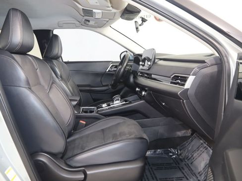 Used 2024 Mitsubishi Outlander SE AWD/4WD image 13