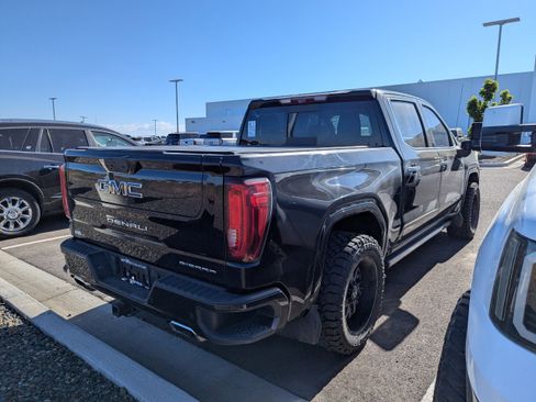 Used 2021 GMC Sierra 1500 Denali w/ Denali Ultimate Package AWD/4WD image 4