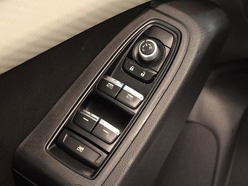 Used 2022 Subaru Ascent Premium w/ Convenience Package image 11