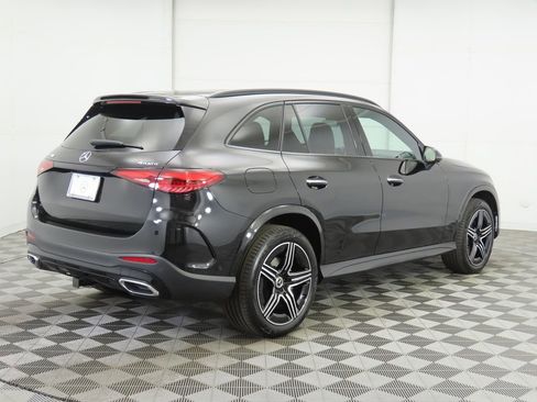 Certified 2025 Mercedes-Benz GLC 300 4MATIC image 5