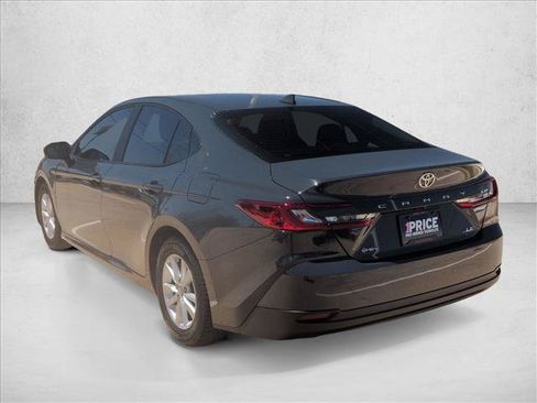 Used 2025 Toyota Camry LE FWD image 8