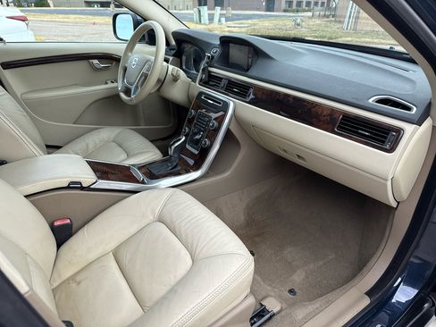 Used 2014 Volvo XC70 3.2 image 42