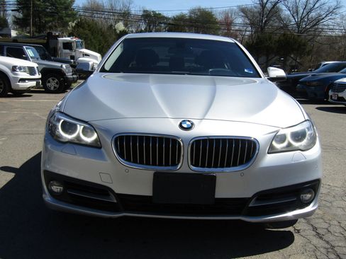 Used 2016 BMW 528i xDrive Sedan image 2