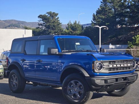New 2025 Ford Bronco Big Bend image 2