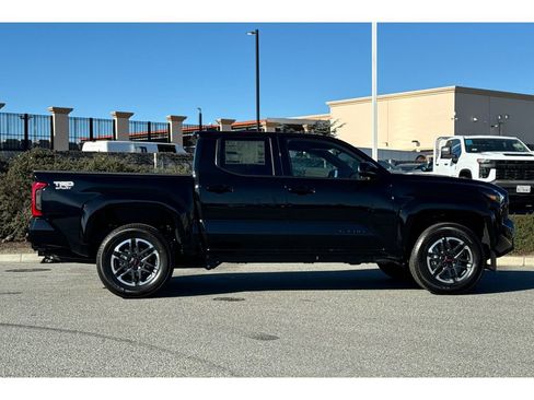 New 2026 Toyota Tacoma TRD Sport AWD/4WD image 3