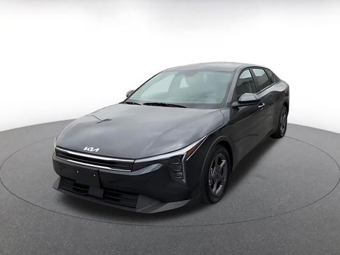 Used 2025 Kia K4 LXS image 8