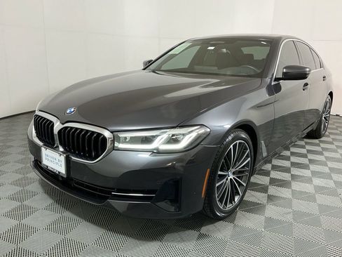 Certified 2022 BMW 530i w/ Executive Package image 2