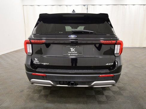 Used 2025 Ford Explorer Platinum w/ LUX Leather Package image 6