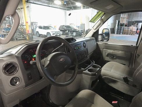 Used 2011 Ford E-350 and Econoline 350 Super Duty w/ Insulation Pkg image 11