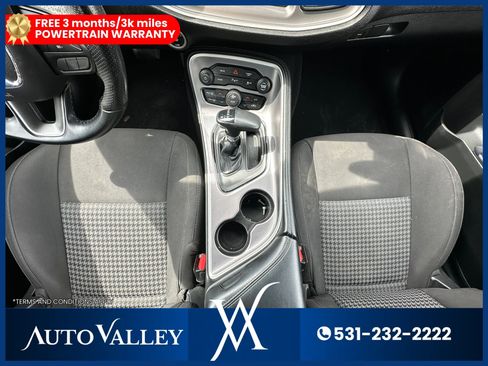 Used 2022 Dodge Challenger GT image 27