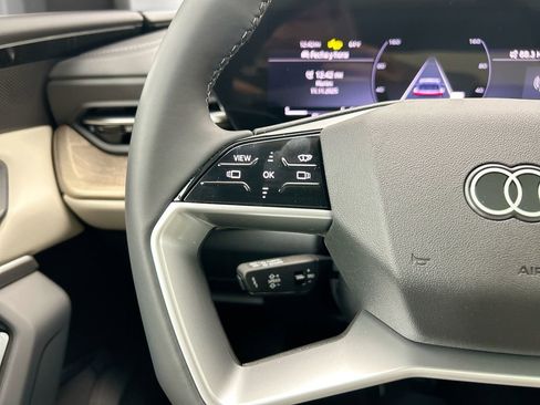 Used 2025 Audi Q5 2.0T Premium Plus w/ Premium Plus image 11