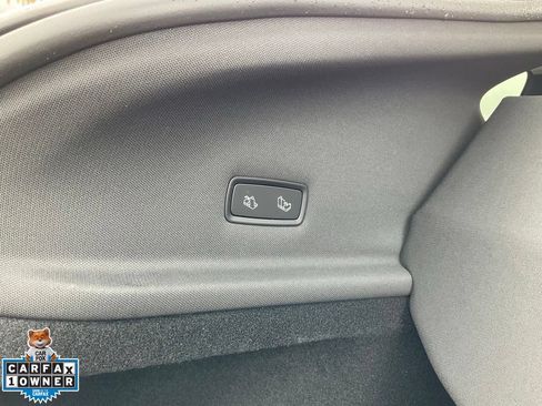 Used 2026 Tesla Model Y AWD image 10