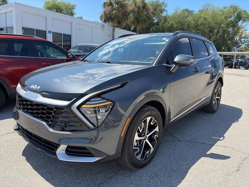 Certified 2024 Kia Sportage EX w/ EX Premium Package image 3