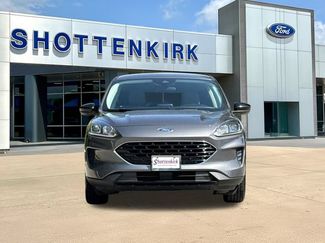 Used 2022 Ford Escape SE w/ SE Sport Appearance Package FWD video 2