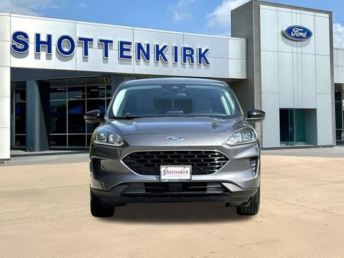 Used 2022 Ford Escape SE w/ SE Sport Appearance Package FWD image 2