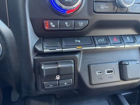 Used 2022 GMC Sierra 1500 AT4 w/ AT4 Premium Package image 44