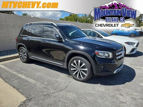 Used 2021 Mercedes-Benz GLB 250 image 1