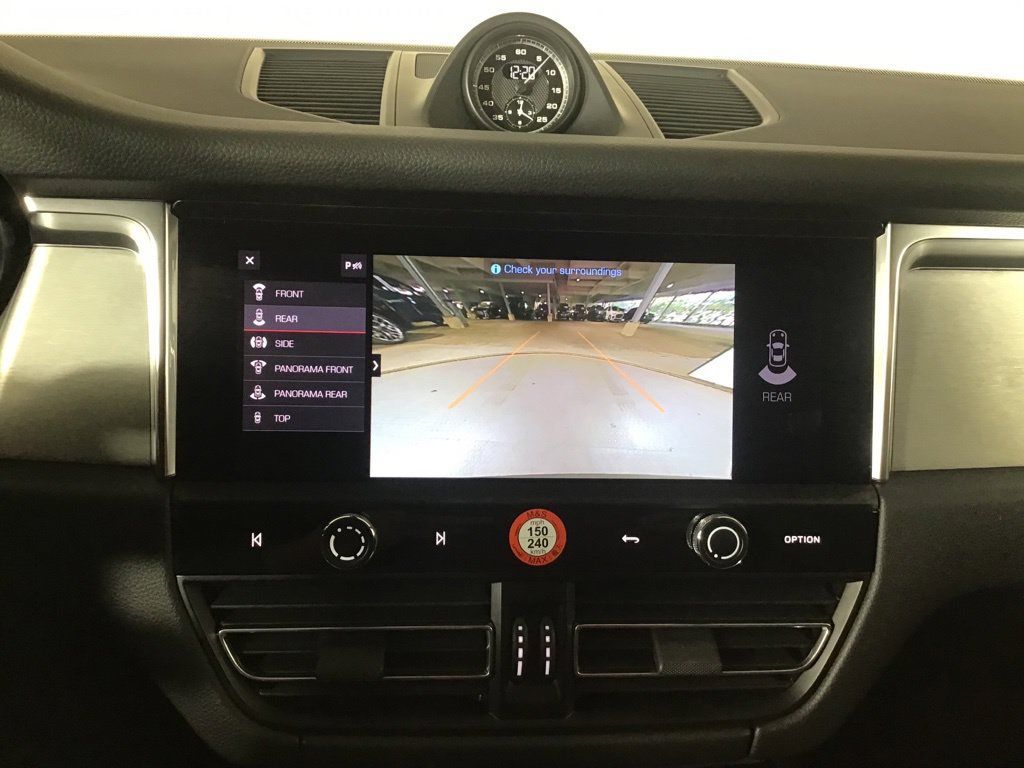 Certified 2026 Porsche Macan AWD/4WD image 38