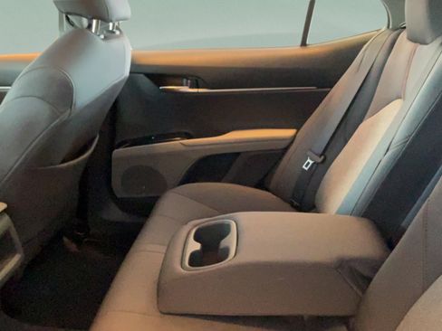 Used 2019 Toyota Camry LE FWD image 27