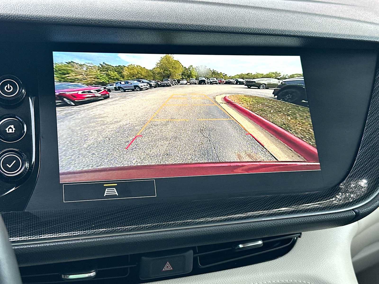 Used 2023 Buick Envision Essence AWD/4WD image 20