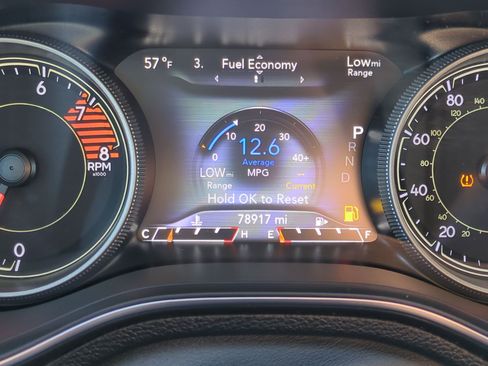 Used 2019 Jeep Cherokee Trailhawk image 20