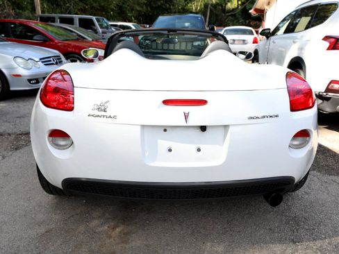 Used 2006 Pontiac Solstice Convertible w/ Premium Package image 7