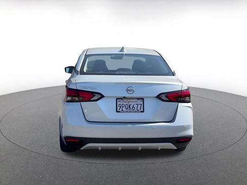Used 2025 Nissan Versa SV image 12