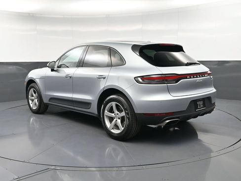 Certified 2020 Porsche Macan AWD/4WD image 3