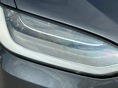 Used 2020 Tesla Model X Long Range AWD/4WD image 32